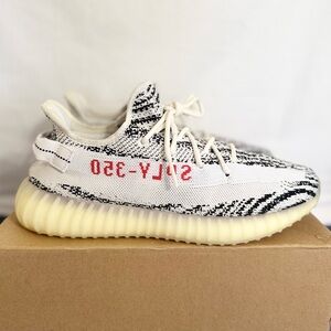 AUTHENTIC Adidas Yeezy Boost 350 V2 Zebra size 11.5 CP9654 2017 PRE-OWNED